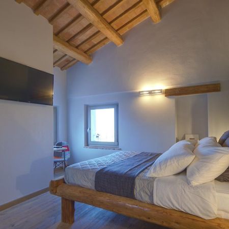 Tabano Ristorante-Casolare Bed & Breakfast Iesi Bagian luar foto