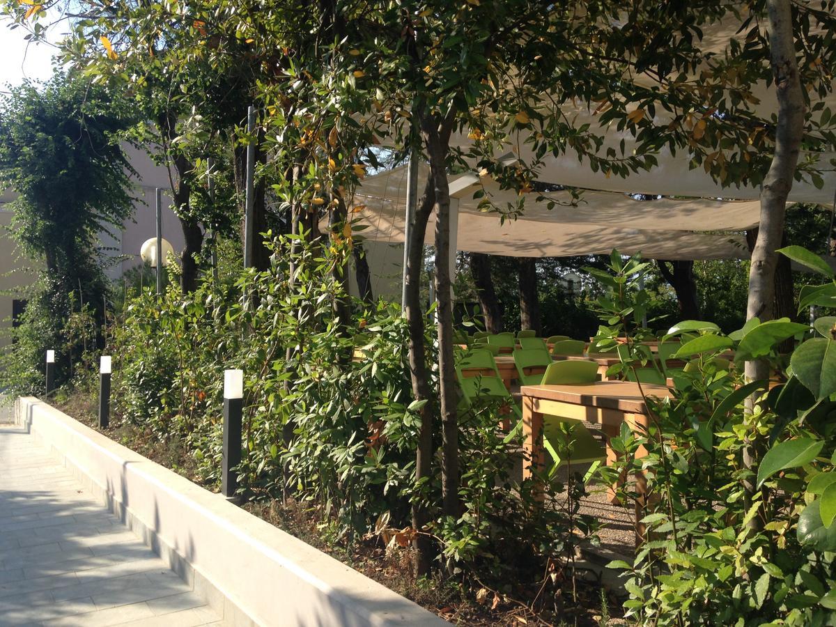Tabano Ristorante-Casolare Bed & Breakfast Iesi Bagian luar foto