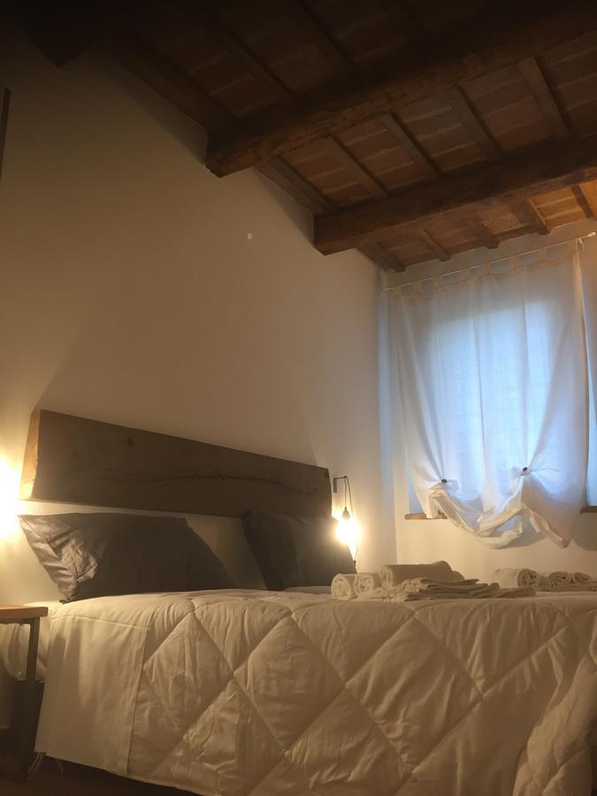 Tabano Ristorante-Casolare Bed & Breakfast Iesi Bagian luar foto