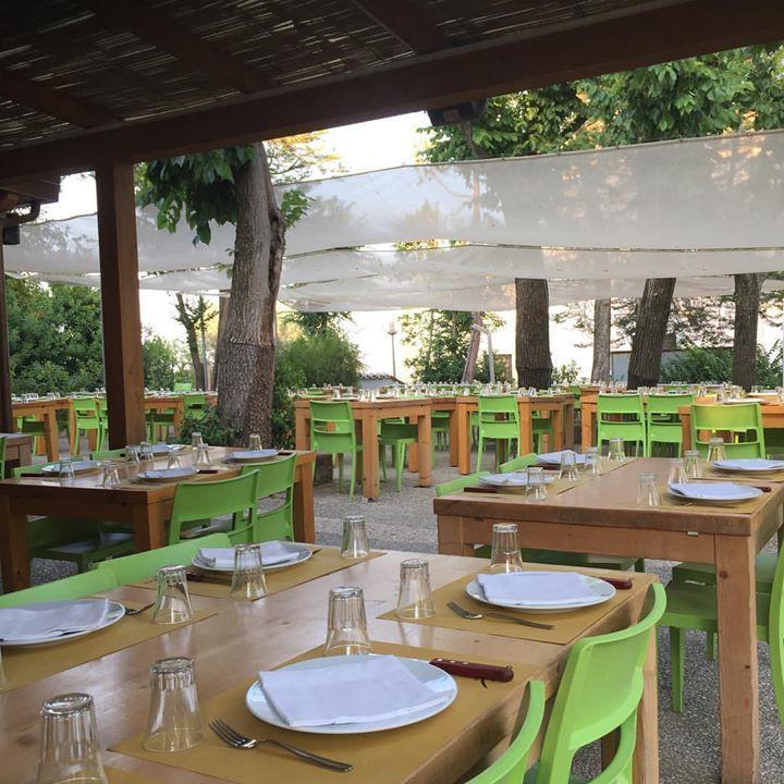 Tabano Ristorante-Casolare Bed & Breakfast Iesi Bagian luar foto